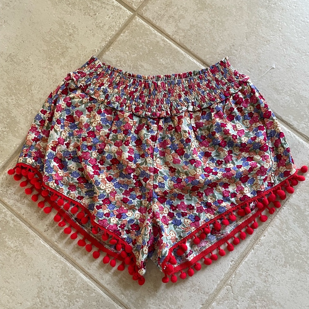 Natural Life shorts floral pattern size small new without tags